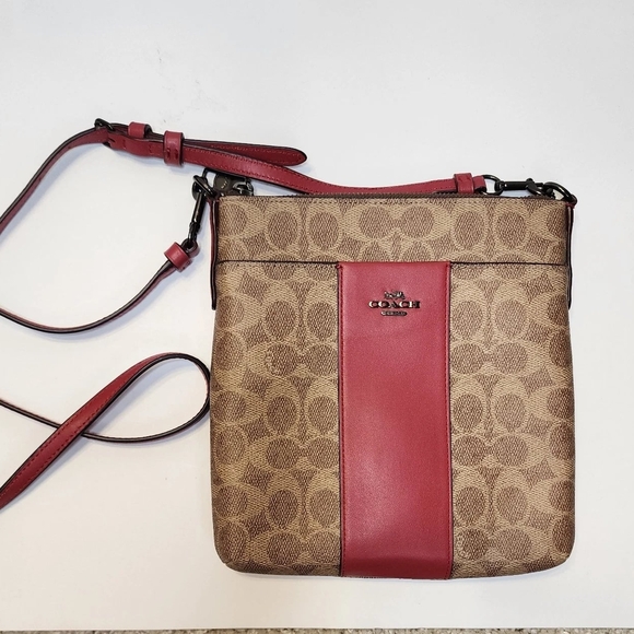 Coach Signature Crossbody Bag - Picture 2 of 3